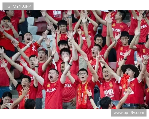 东北拆箱足球:探索地域文化与球迷激情交融的独特魅力 东北拆箱足球:探索地域文化与球迷激情交融的独特魅力